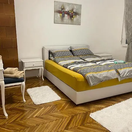 Apartment Pionir Grim *